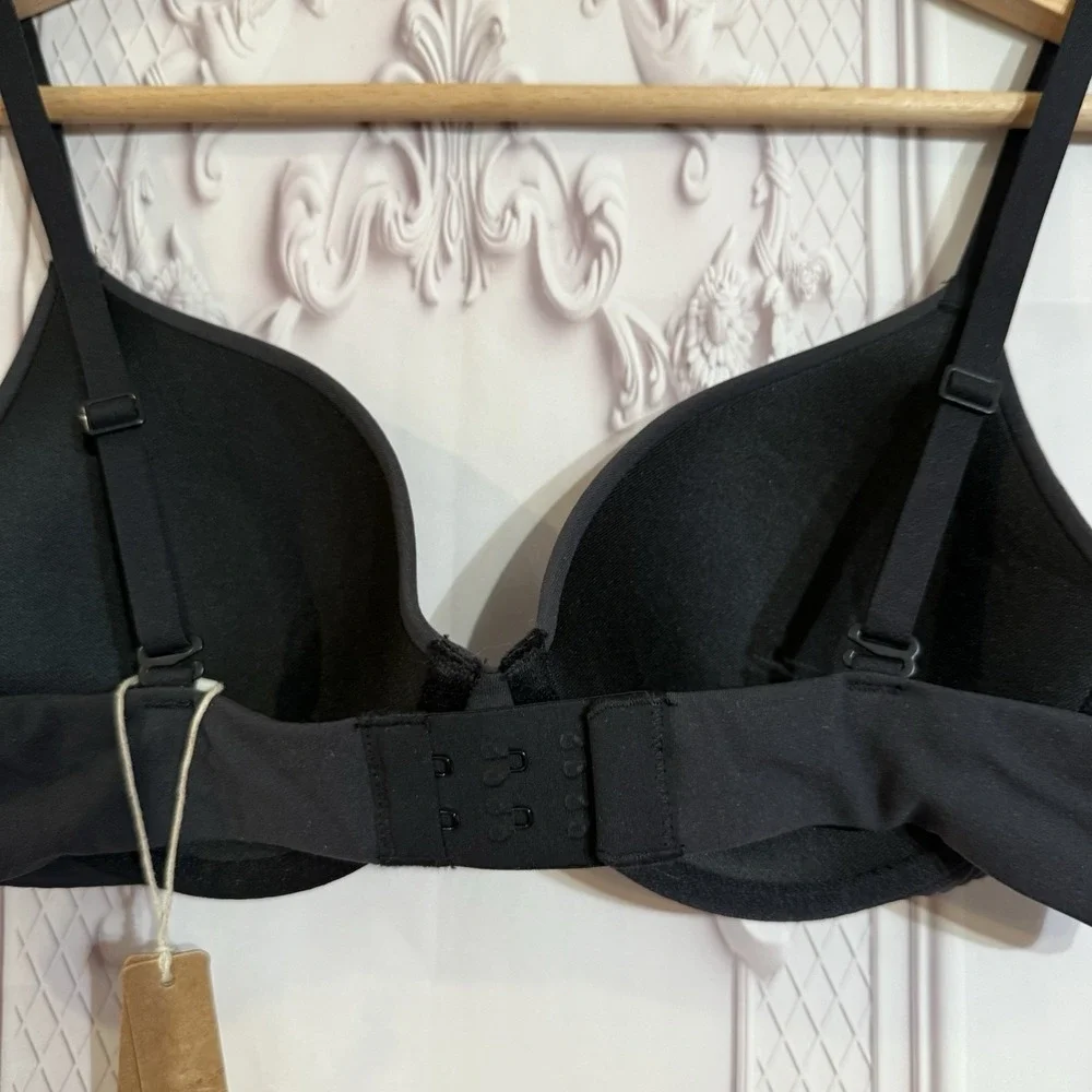 Skims Fits Everybody T-Shirt Bra In Onyx Black Size 36A NWT $54 - Picture 6 of 9
